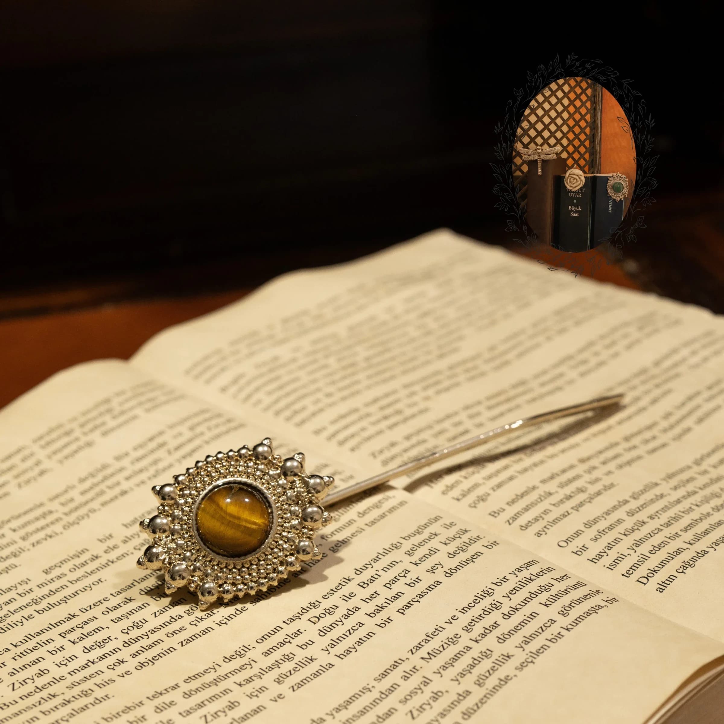 Premium Bookmark