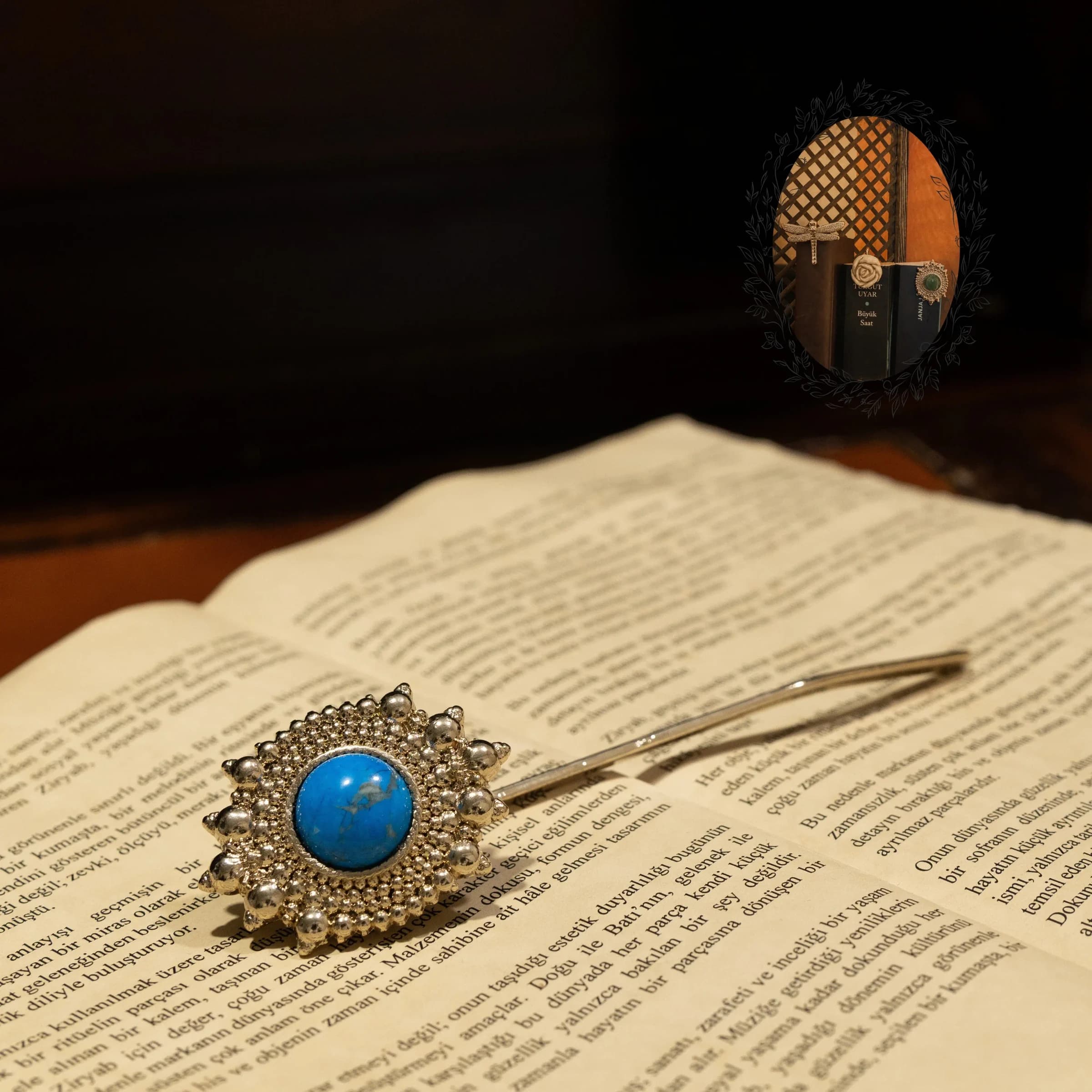 Premium Bookmark