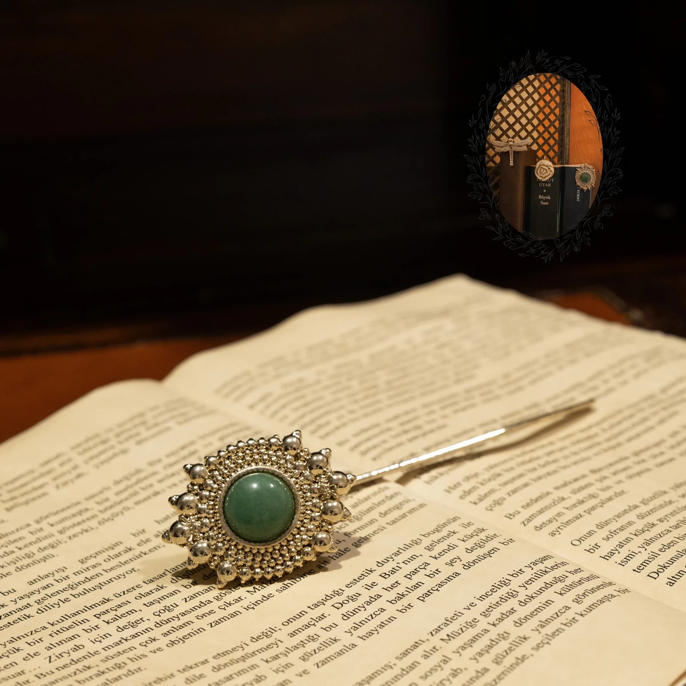 Premium Bookmark